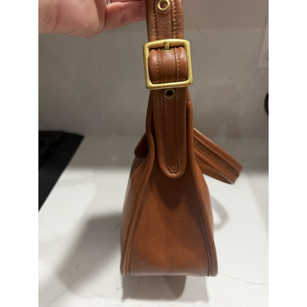 Vintage COACH 9950 Camel Brown Leather Shoulder Bag Janice Legacy  Glove-Tanned - Picture 2 of 12